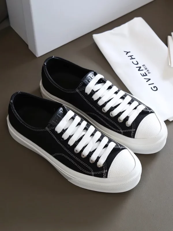 Givenchy shoes - Replica shoes