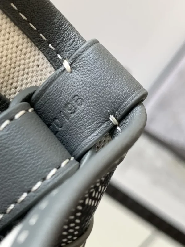 Goyard bag - rep bags