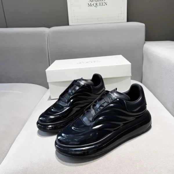 Alexander MCQueen shoes - Replica shoes