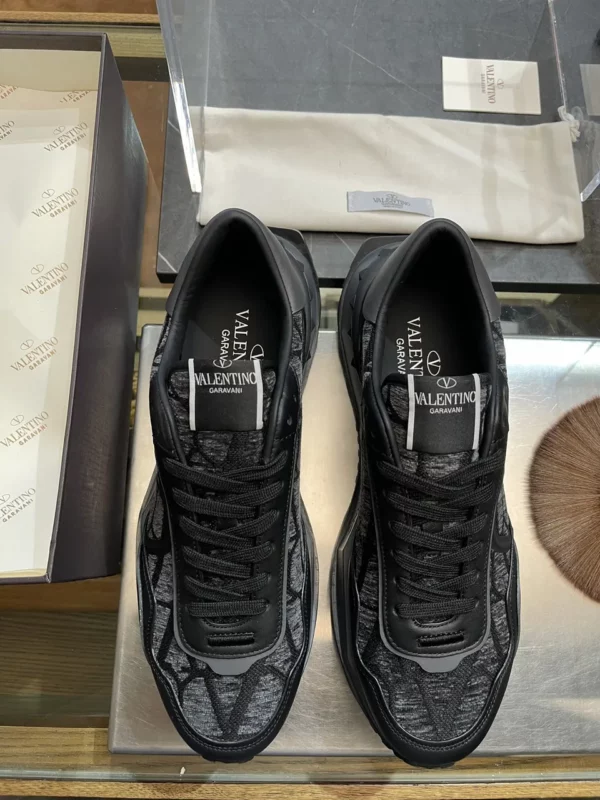 Valentino shoes - Replica shoes