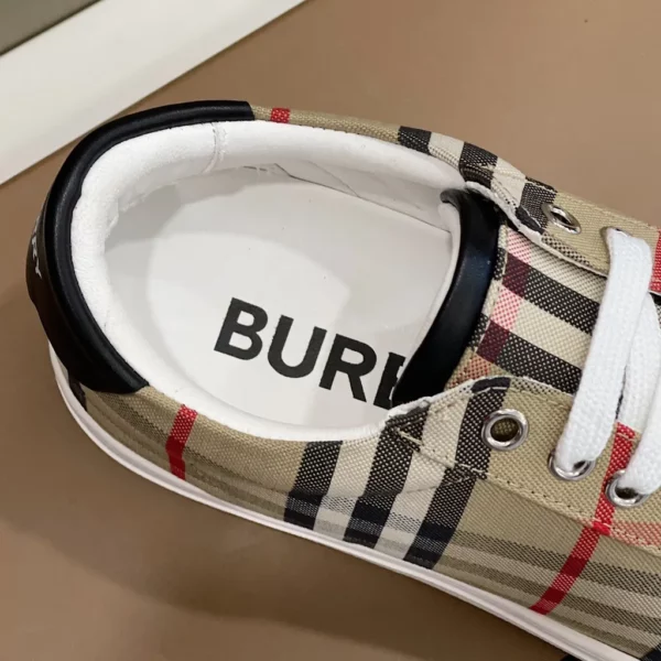 Burberry shoes - Reps shoes