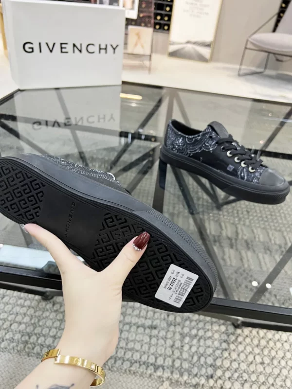 Givenchy shoes - Reps shoes