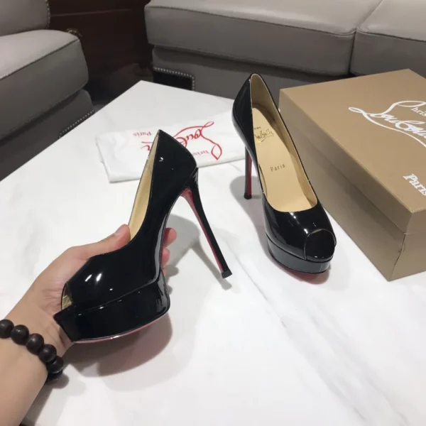 Christian Louboutin shoes - Replica shoes