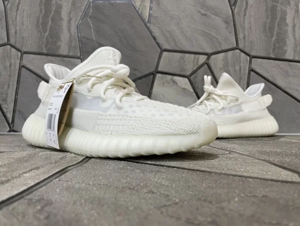 Yeezy shoes - rep shoes