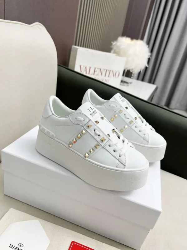 Valentino shoes - Replica shoes