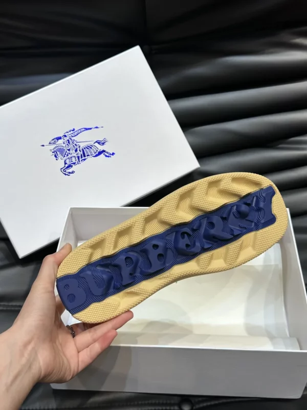 Burberry shoes - Reps shoes