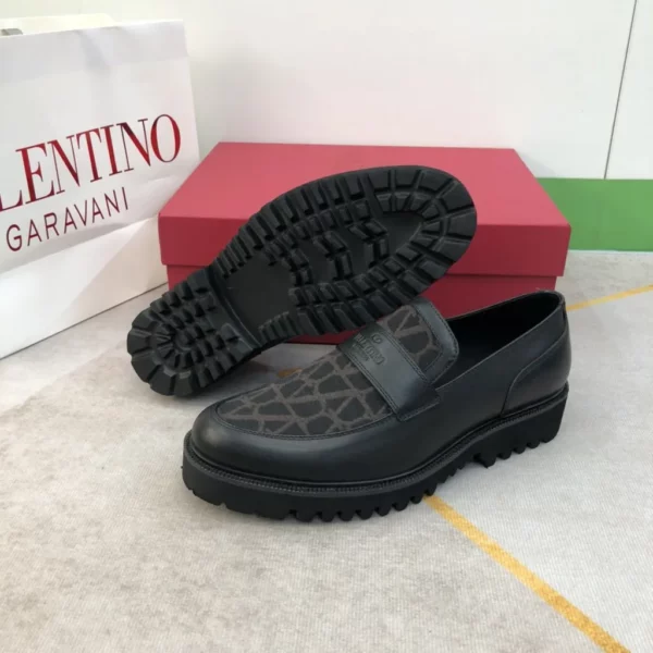 Valentino shoes - rep shoes