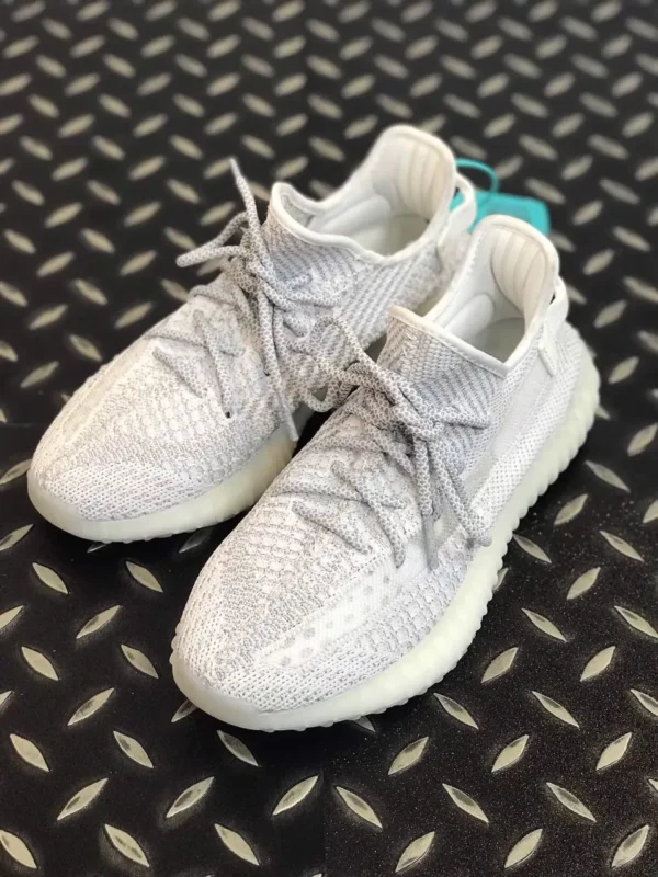 Yeezy shoes - Replica shoes