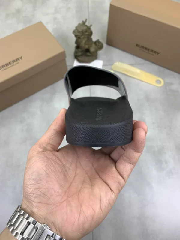 Burberry shoes - rep shoes