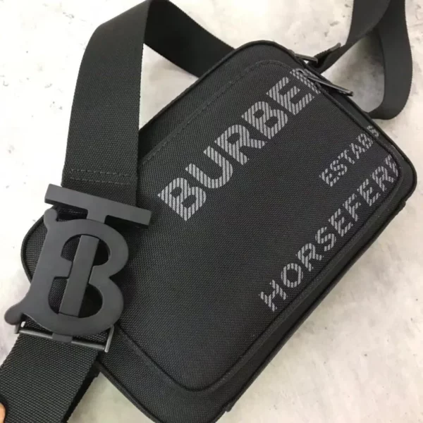 Burberry bag - rep bags