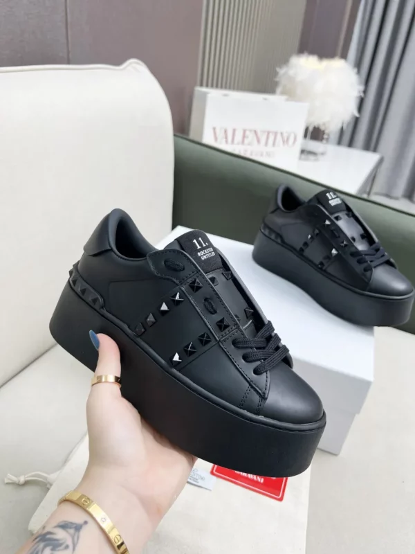 Valentino shoes - Replica shoes