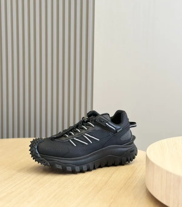 Moncler shoes - Replica shoes