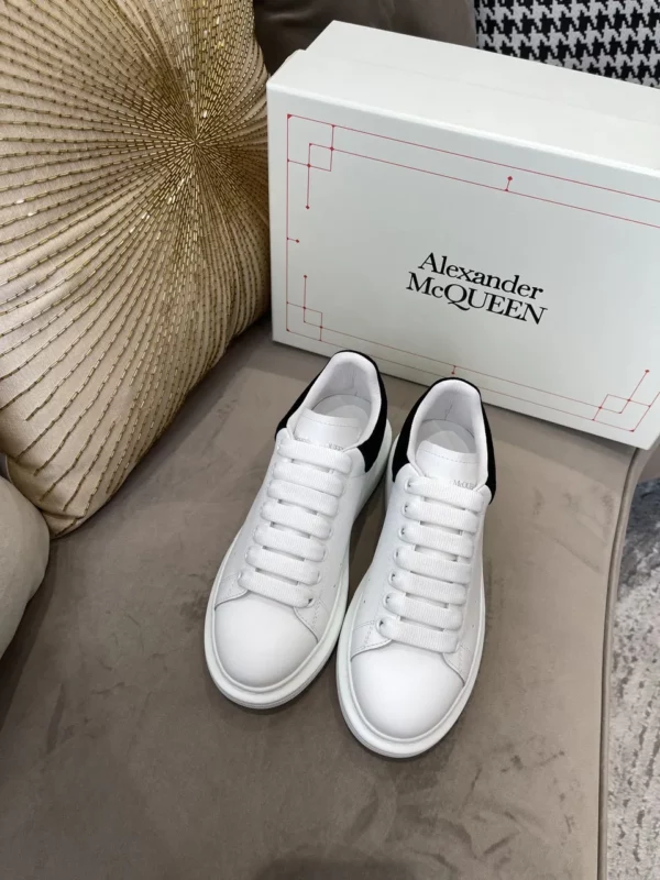 Alexander MCQueen shoes - rep shoes