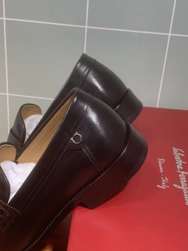 Ferragamo shoes - rep shoes