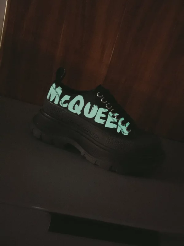 Alexander MCQueen shoes - rep shoes