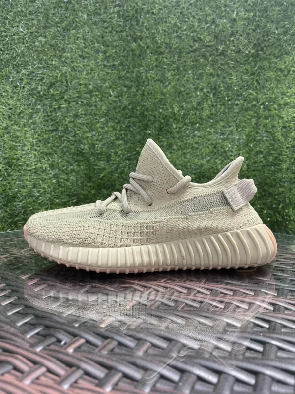 Yeezy shoes - rep shoes