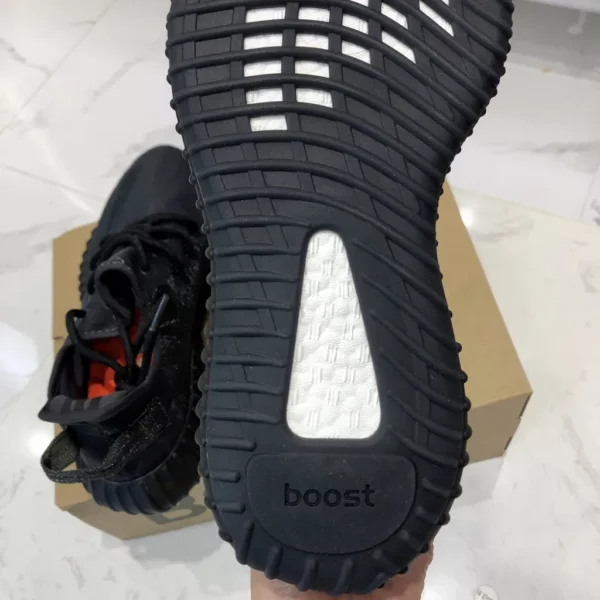 Yeezy shoes - rep shoes