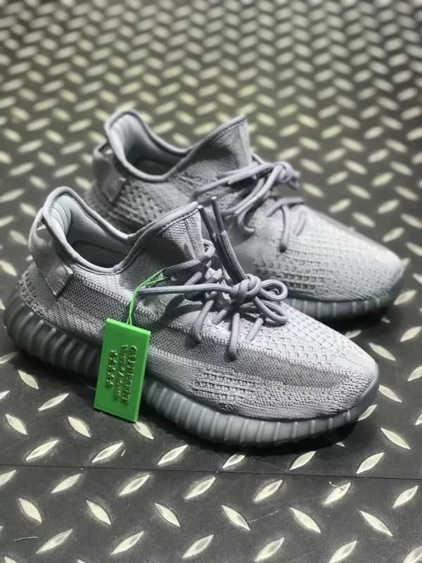 Yeezy shoes - rep shoes