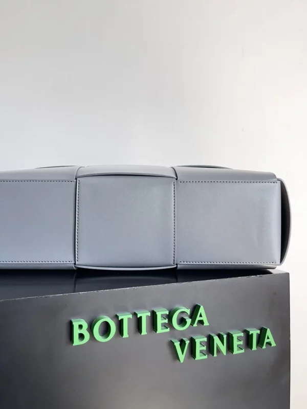 Bottega Veneta bag - replica bags