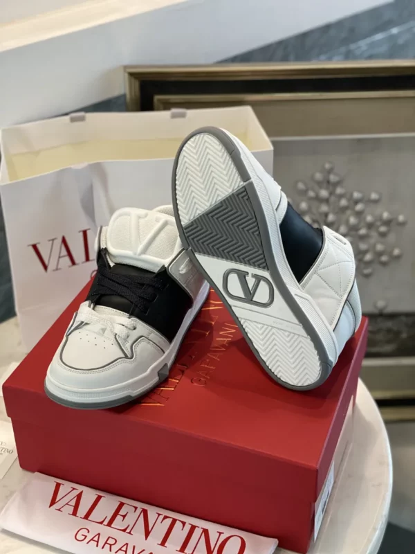 Valentino shoes - Replica shoes