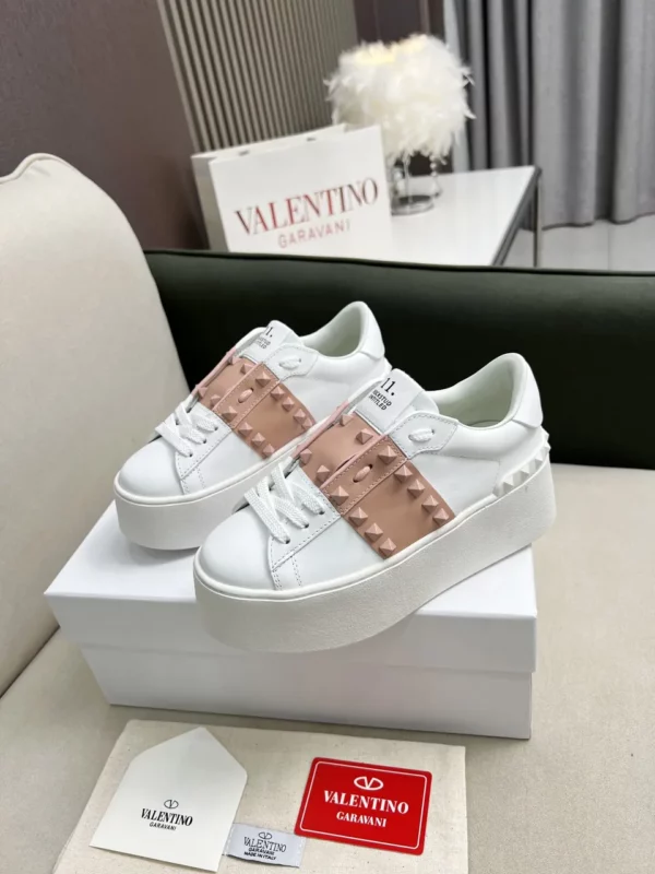 Valentino shoes - Replica shoes