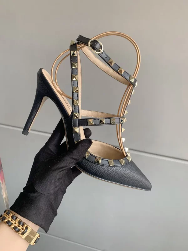 Valentino shoes - Reps shoes