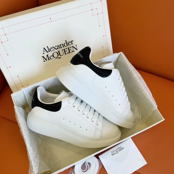 Alexander MCQueen shoes - rep shoes