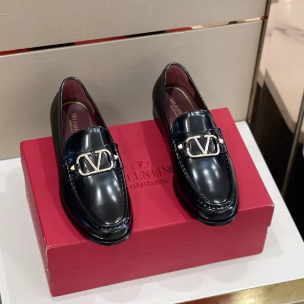 Valentino shoes - Replica shoes