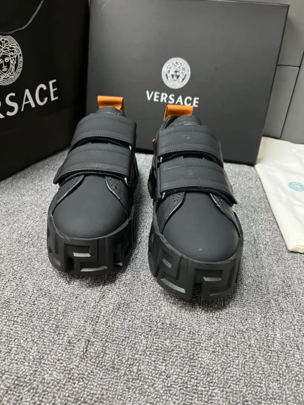 Versace shoes - Replica shoes