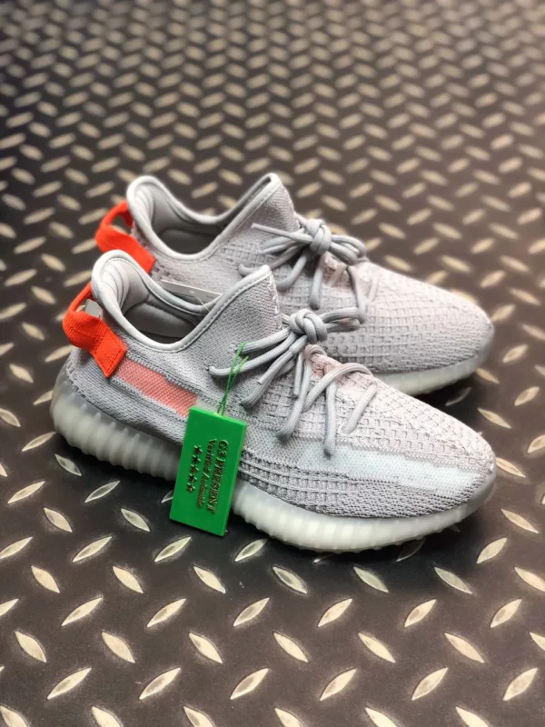 Yeezy shoes - Replica shoes