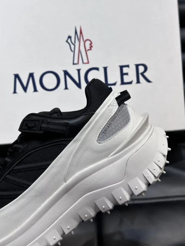 Moncler shoes - Replica shoes