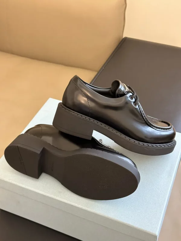 Prada shoes - Replica shoes