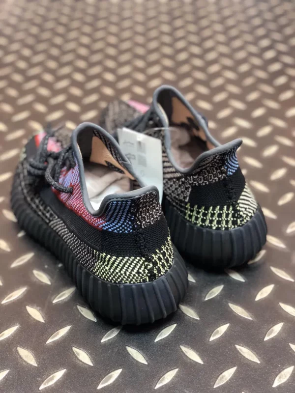 Yeezy shoes - rep shoes