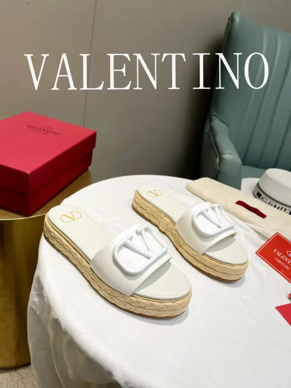 Valentino shoes - Replica shoes