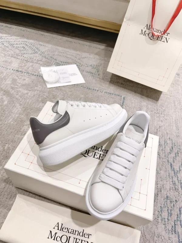 Alexander MCQueen shoes - rep shoes