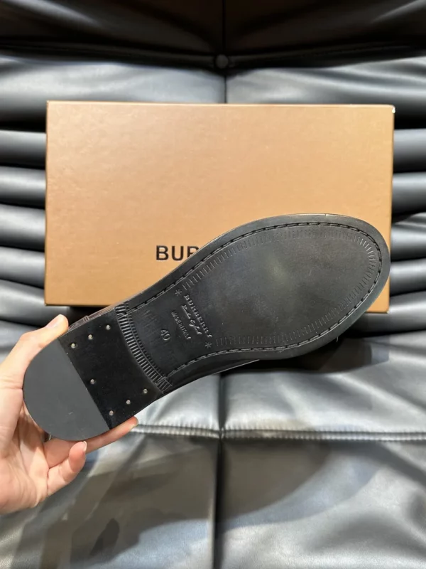 Burberry shoes - rep shoes