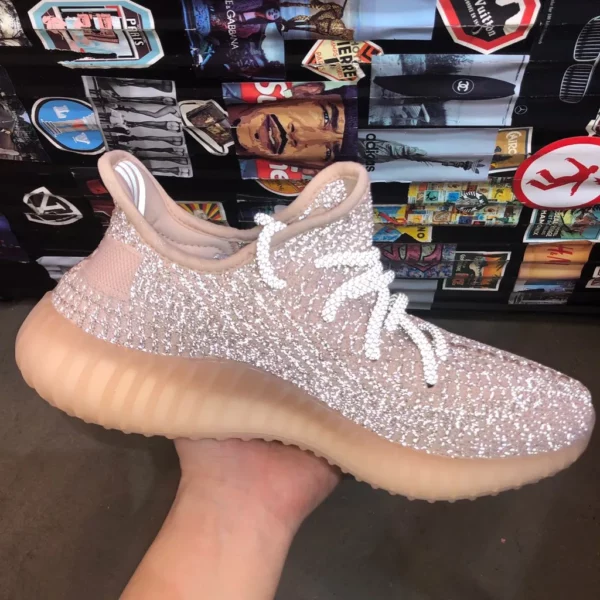 Yeezy shoes - rep shoes