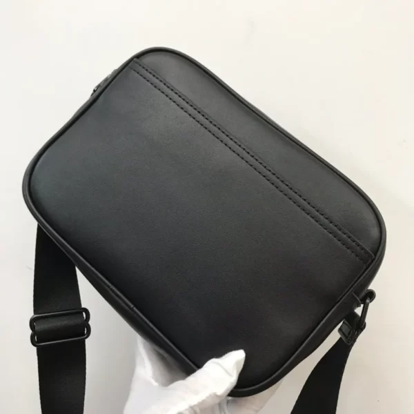 Burberry bag - rep bags