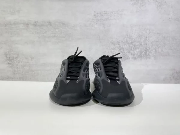 Yeezy shoes - Reps shoes