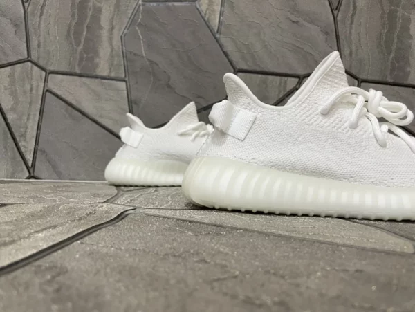 Yeezy shoes - rep shoes