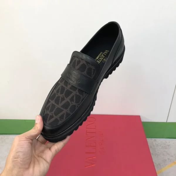 Valentino shoes - rep shoes