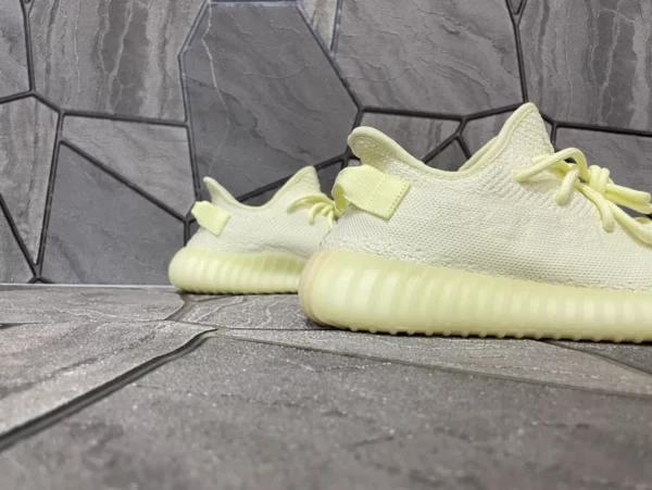 Yeezy shoes - Reps shoes