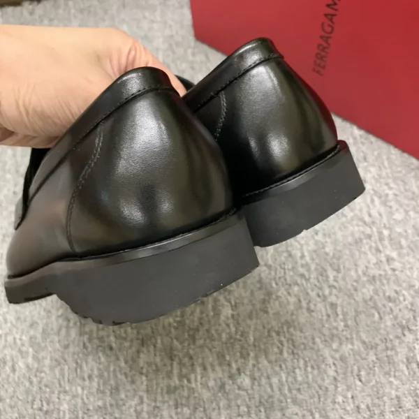 Ferragamo shoes - Replica shoes