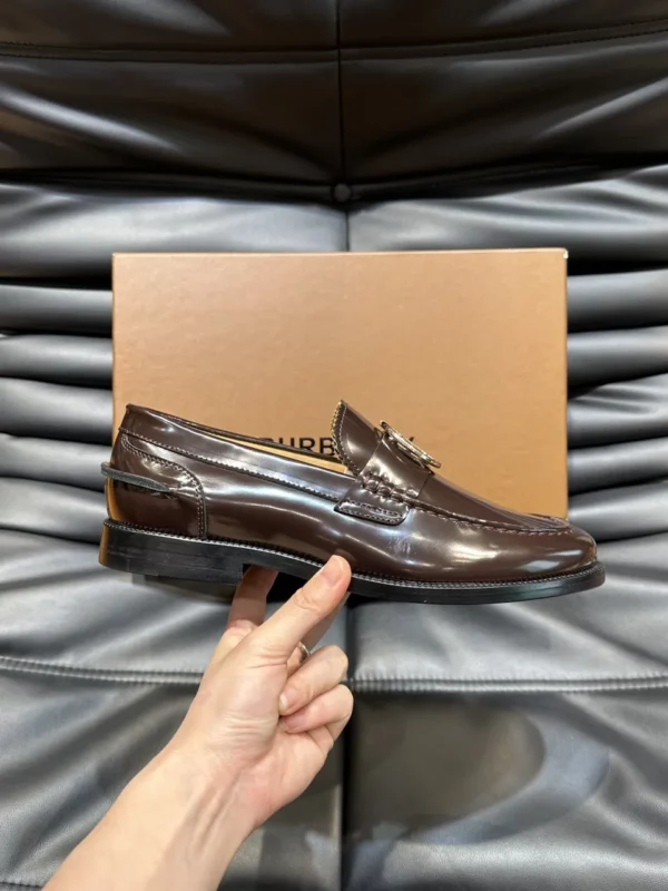 Burberry shoes - rep shoes