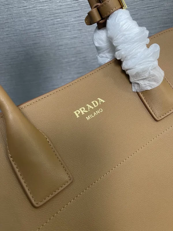 Prada bag - rep bags