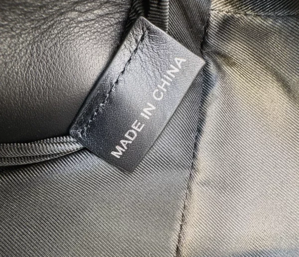 Burberry bag - rep bags