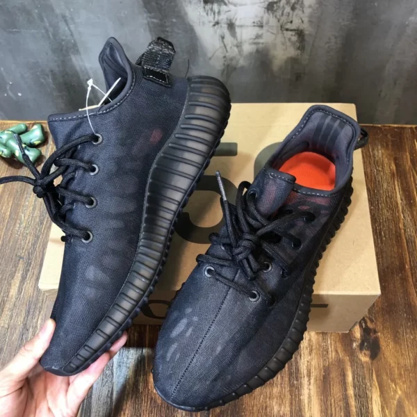 Yeezy shoes - rep shoes