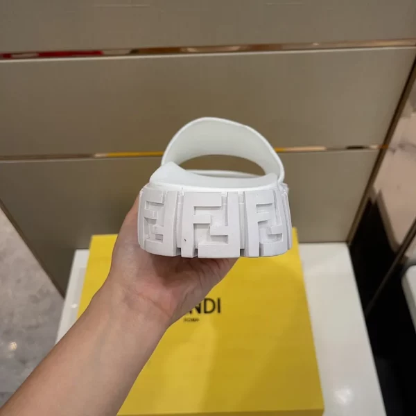 Fendi shoes - Replica shoes