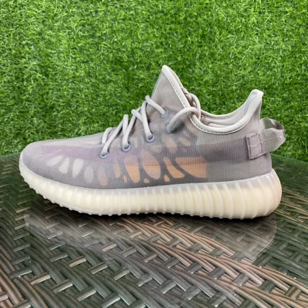 Yeezy shoes - rep shoes