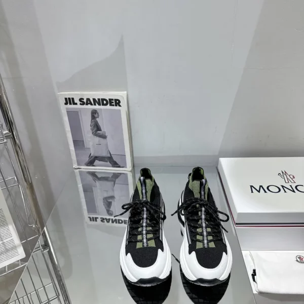 Moncler shoes - Replica shoes